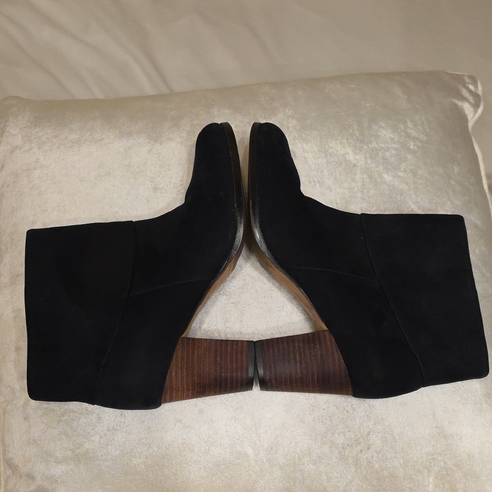 Cole Haan Black Ankle Boots with Tan Heel - Picture 6 of 11